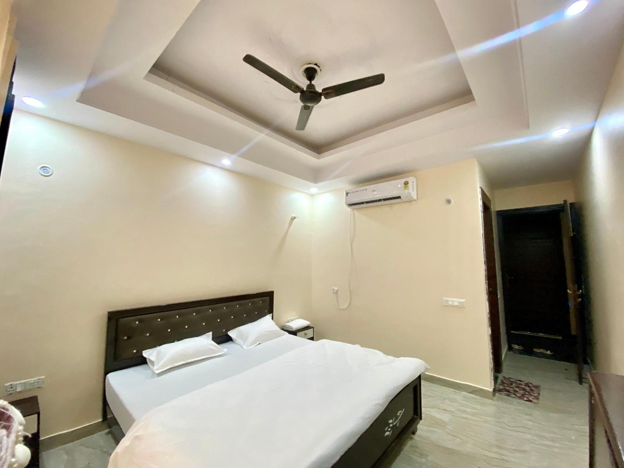 Ramalayam Inn Ayodhya Buitenkant foto